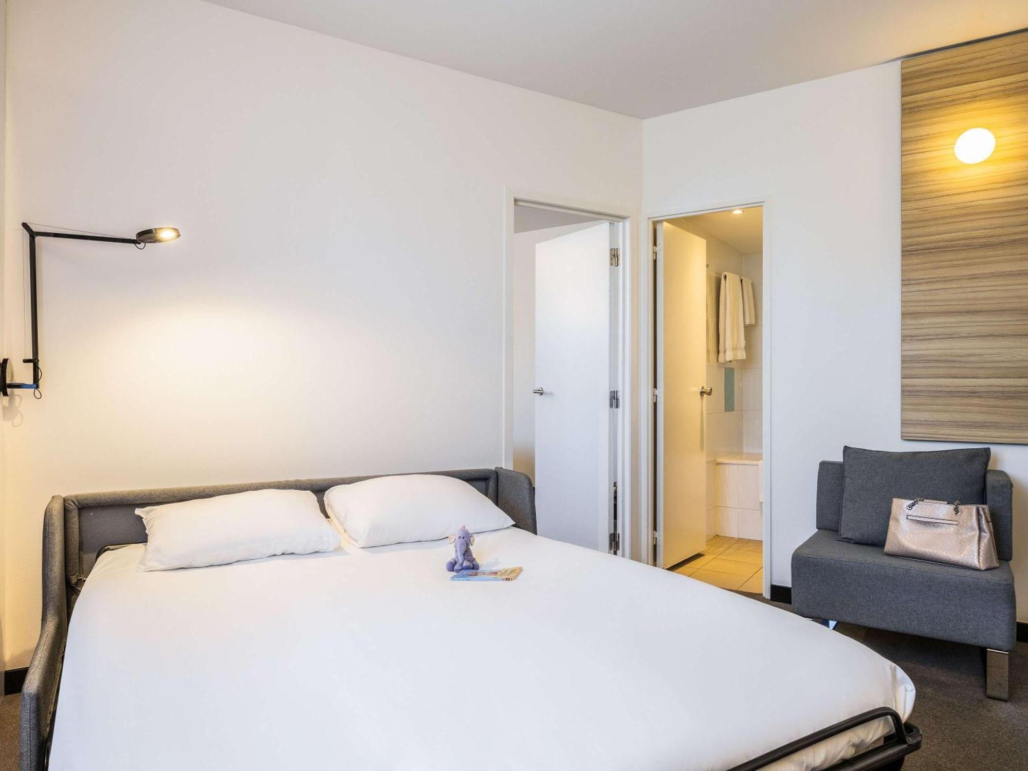 Hotel Novotel Off Grand Place Brussels