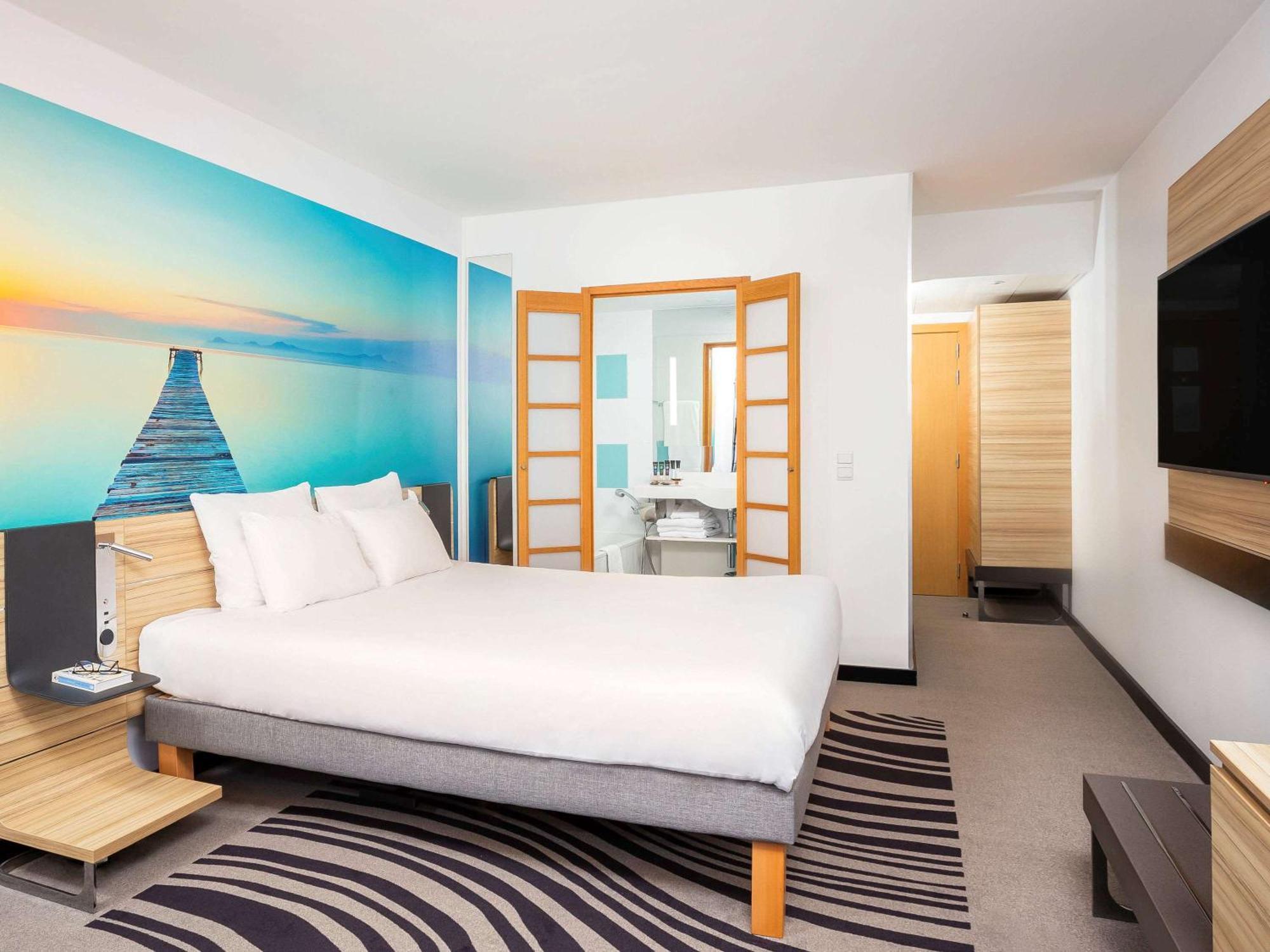 Hotel Novotel Off Grand Place Brussels